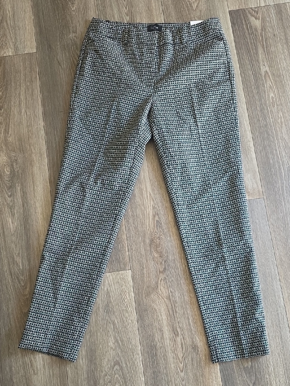 White House Black Market Black and White Patterned Slim Pants